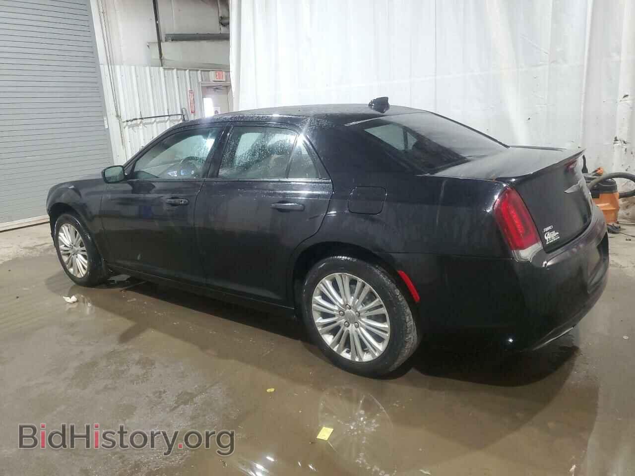2015 CHRYSLER 300 - VIN: 2C3CCAGG4FH757070 - Фото 2