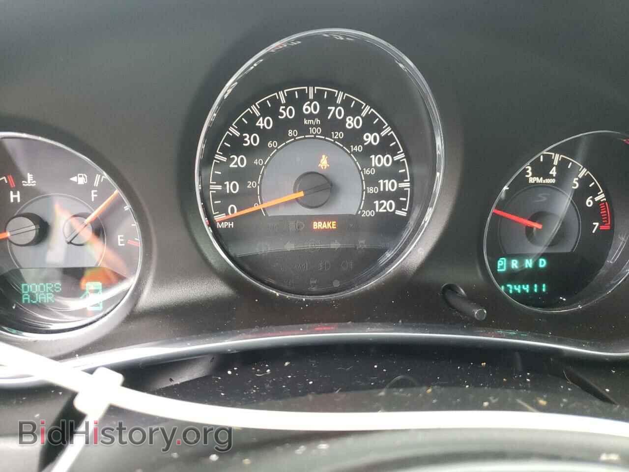 2014 CHRYSLER 200 - VIN: 1C3CCBCG2EN183585 - Фото 9
