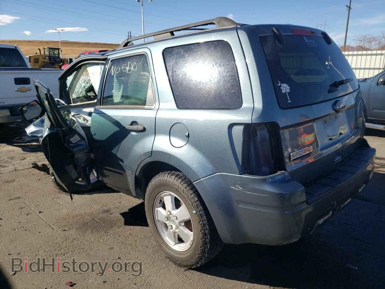 2011 FORD ESCAPE - VIN: 1FMCU0D74BKB18841 - Фото 3