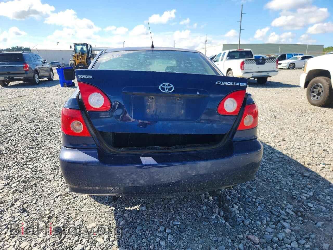 2005 TOYOTA COROLLA - VIN: JTDBR32E052055889 - Фото 6