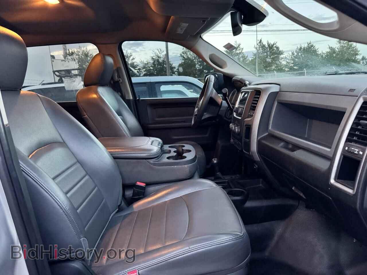 2018 RAM All Models - VIN: 3C6UR5CLXJG365705 - Фото 5