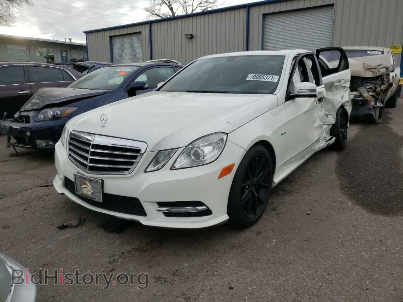 2012 MERCEDES-BENZ E-CLASS - VIN: WDDHF5KB8CA570054 - Фото 2