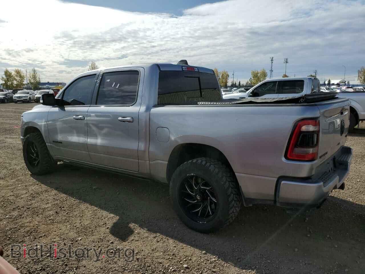 2020 RAM 1500 - VIN: 1C6SRFLT9LN255753 - Фото 2