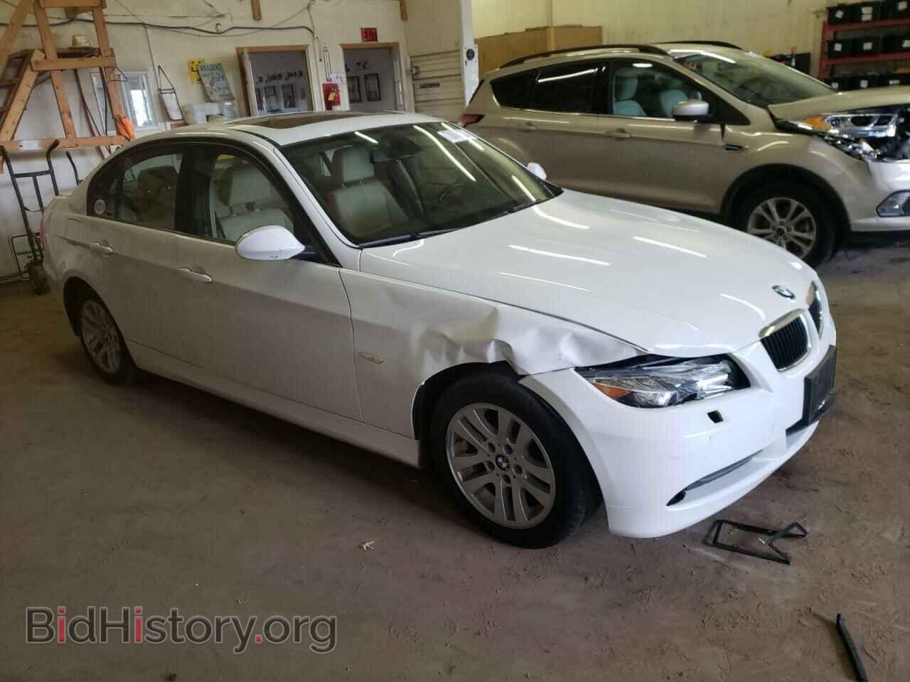 2006 BMW 3 SERIES - VIN: WBAVD13576KV02893 - Фото 4