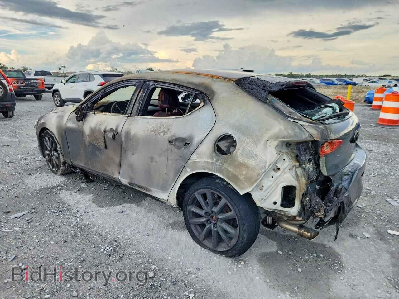 2024 MAZDA 3 - VIN: JM1BPBLM0R1650159 - Photo 2