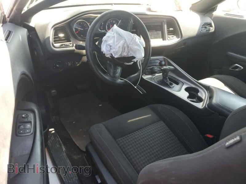 2019 Dodge CHALLENGER (VIN 2C3CDZAG4KH712001) — фото 8 из 12