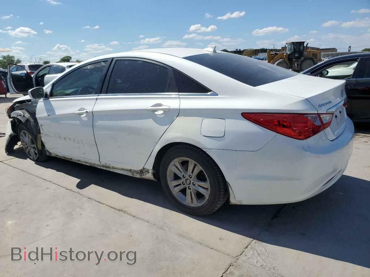 2013 HYUNDAI SONATA - VIN: 5NPEB4AC2DH592073 - Фото 2