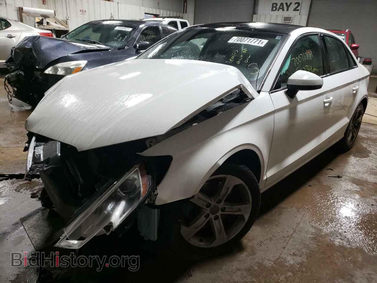 2017 AUDI A3 - VIN: WAUAUGFF4H1057639 - Фото 2