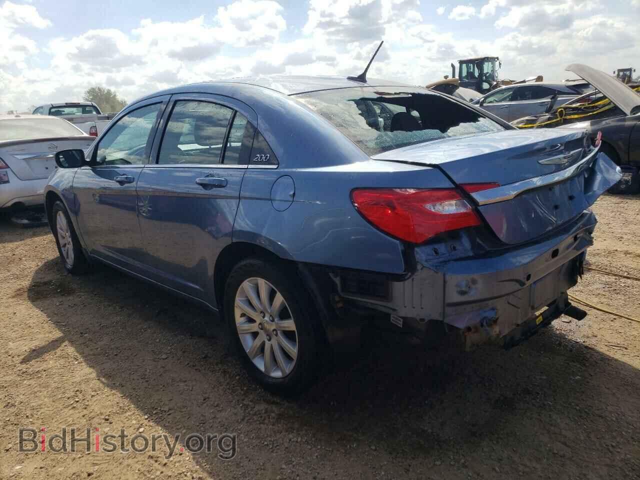 2011 CHRYSLER 200 - VIN: 1C3BC1FB8BN555514 - Фото 2