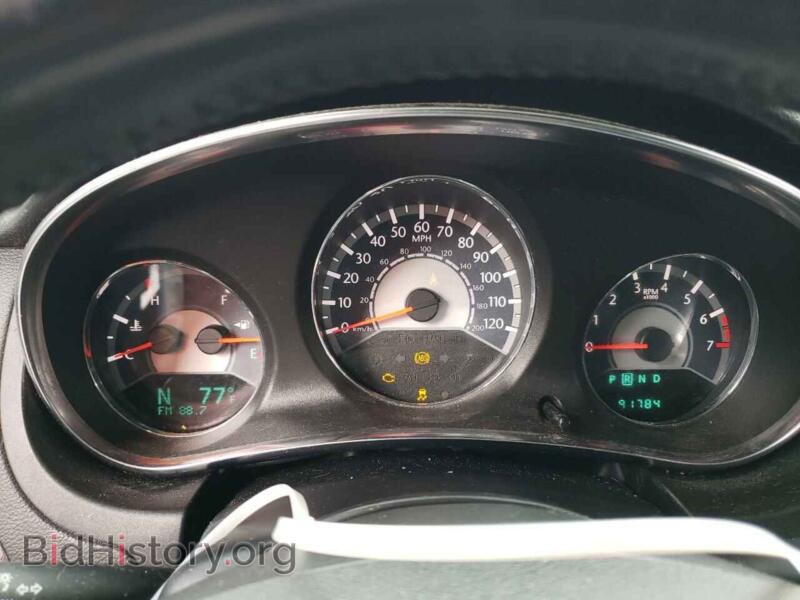 2013 Chrysler 200 (VIN 1C3CCBBB2DN592478) — фото 9 из 13