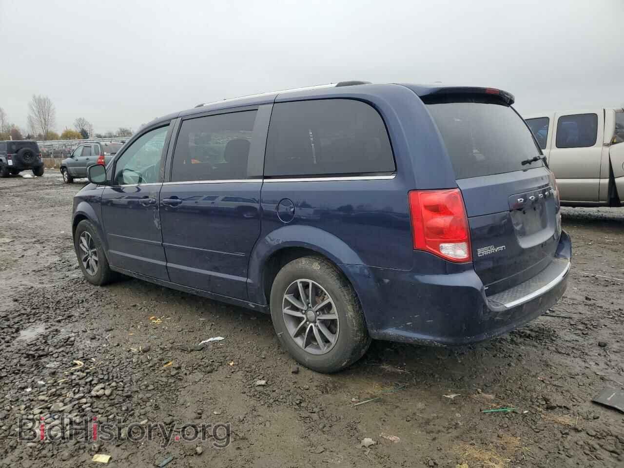 2017 DODGE CARAVAN - VIN: 2C4RDGCG7HR711399 - Photo 2