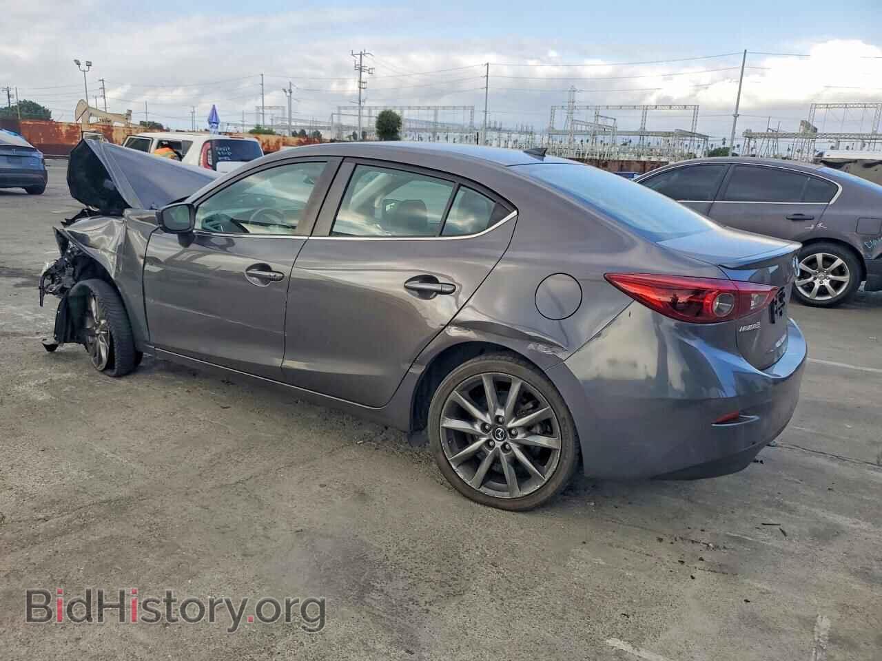 2018 MAZDA 3 - VIN: 3MZBN1W33JM230077 - Photo 2