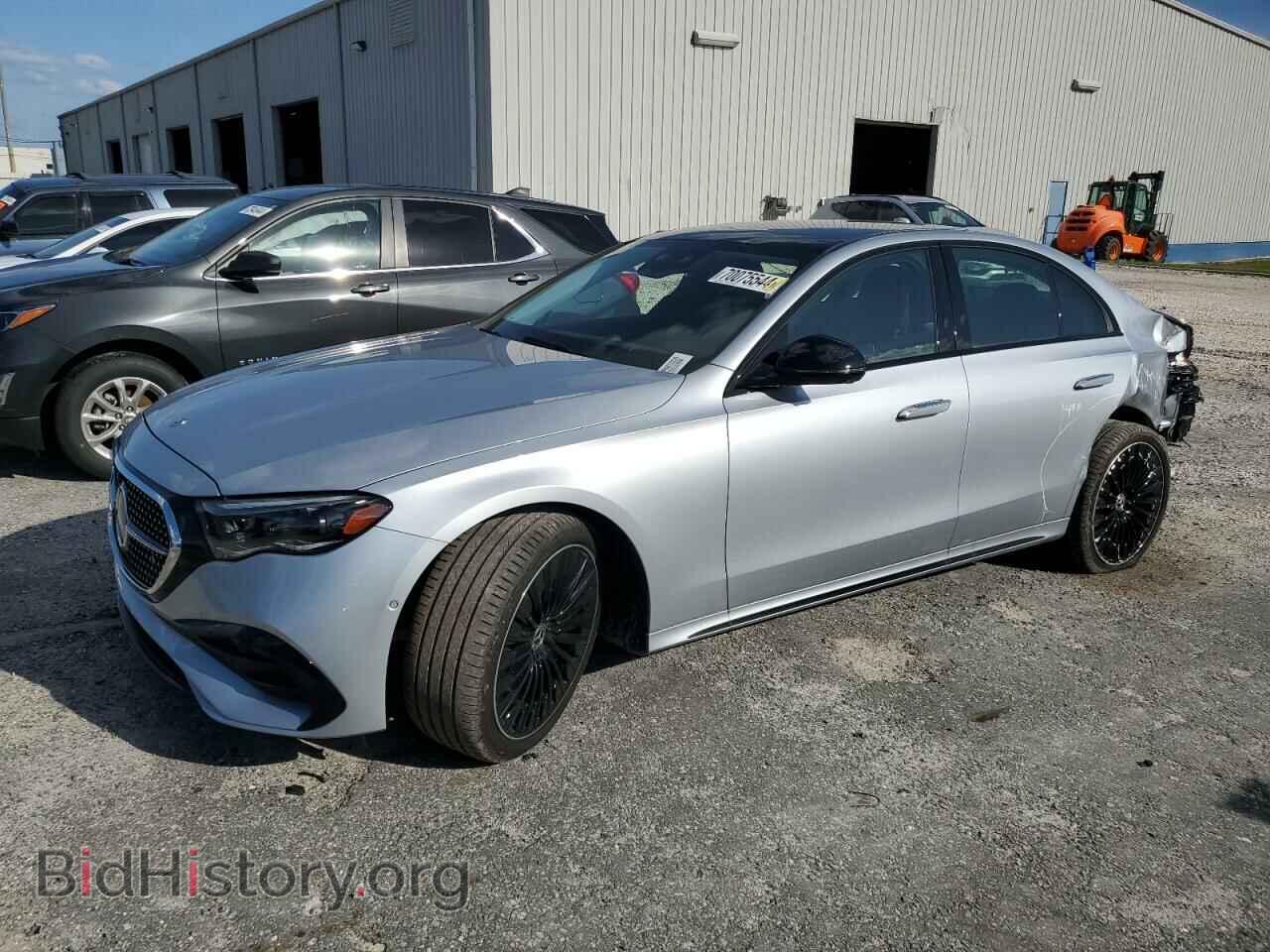 Фотография W1KLF4HB3RA012228 - MERCEDES-BENZ E-CLASS 2024