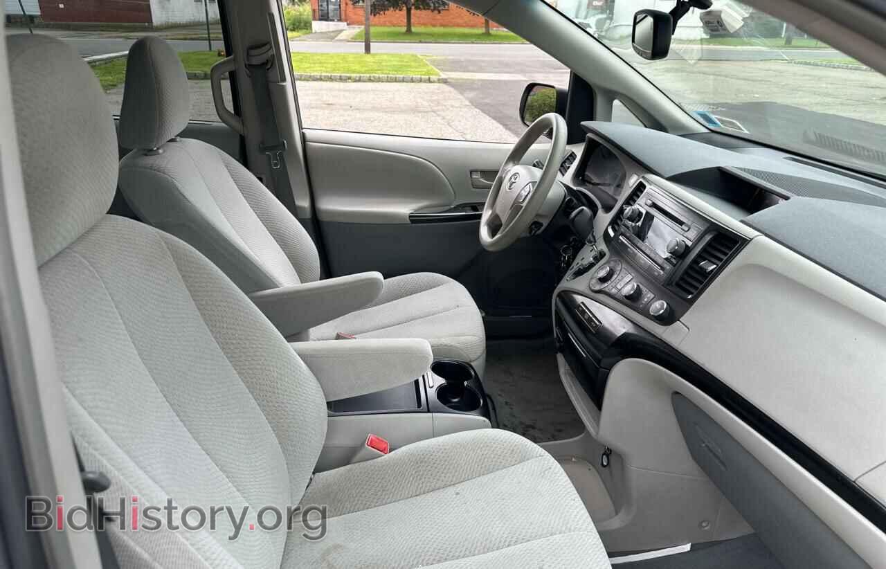 2011 TOYOTA All Models - VIN: 5TDKK3DC6BS079456 - Фото 5