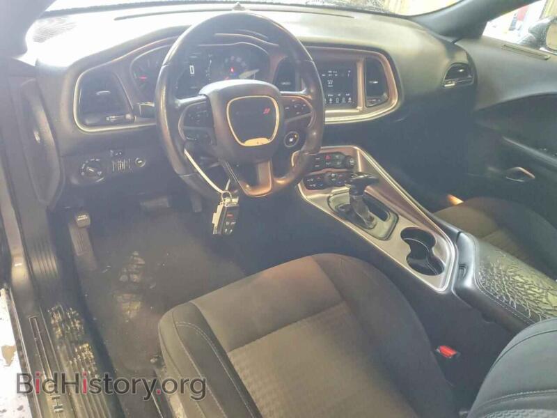 2019 Dodge CHALLENGER (VIN 2C3CDZAG7KH557542) — photo 8 of 12