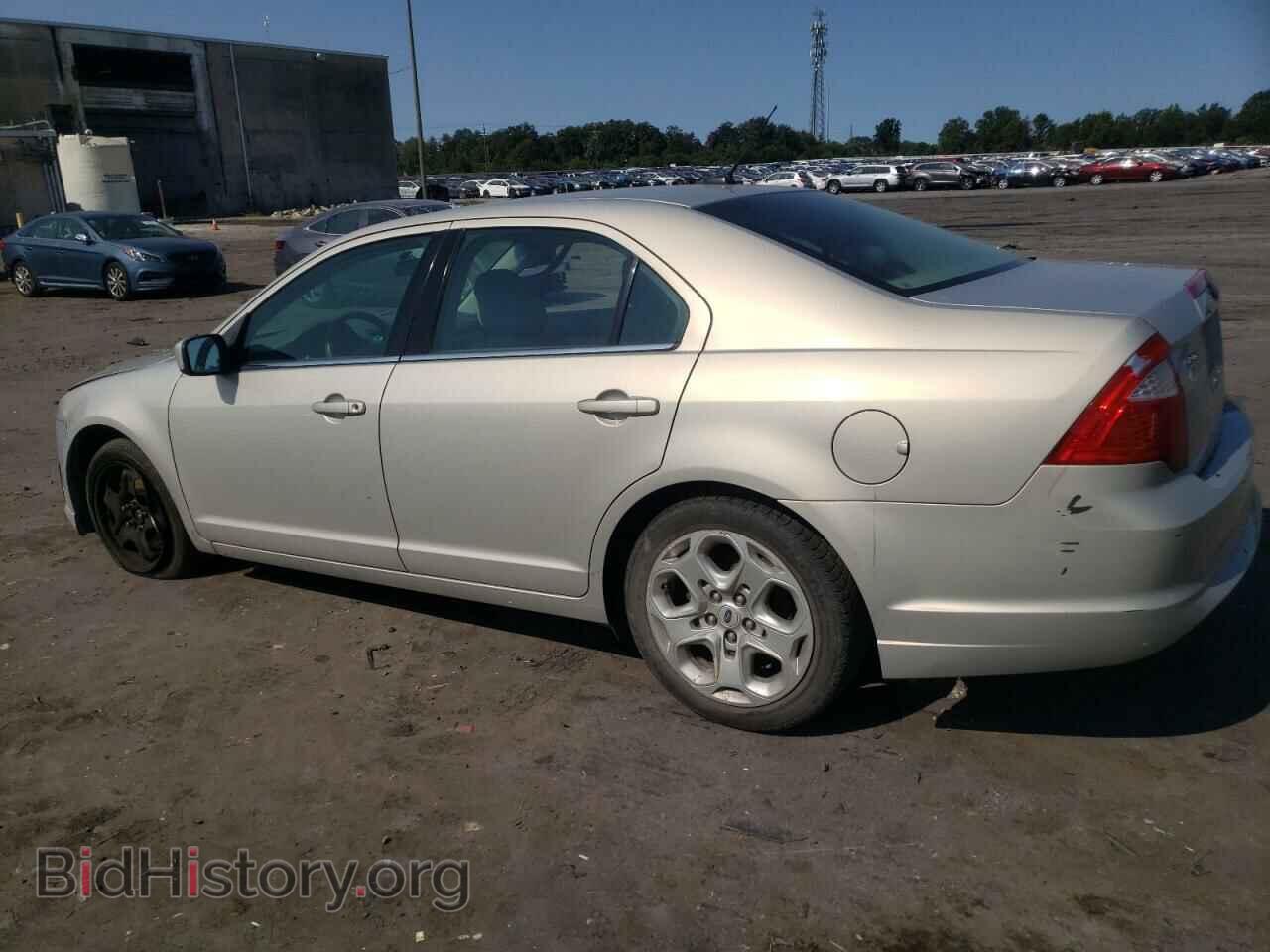 2010 FORD FUSION - VIN: 3FAHP0HA4AR333899 - Фото 2