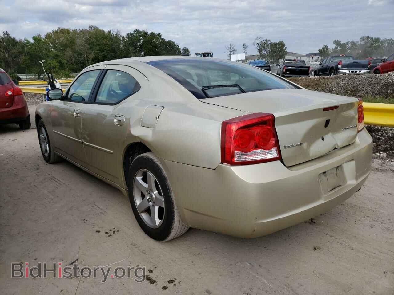 2010 DODGE CHARGER - VIN: 2B3CA4CV7AH197899 - Фото 2