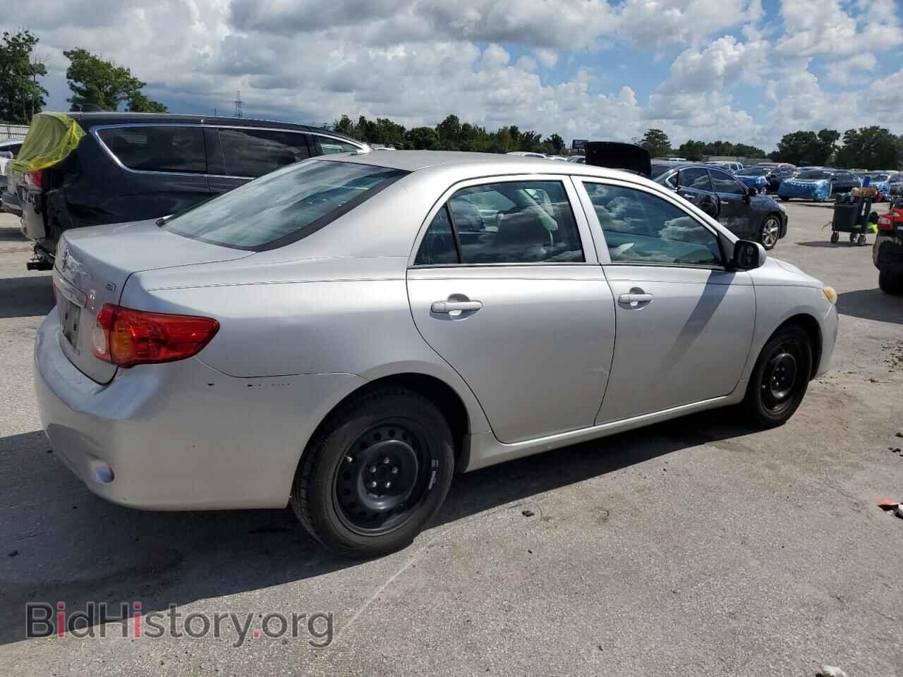 2010 TOYOTA COROLLA - VIN: 2T1BU4EE6AC425979 - Фото 3