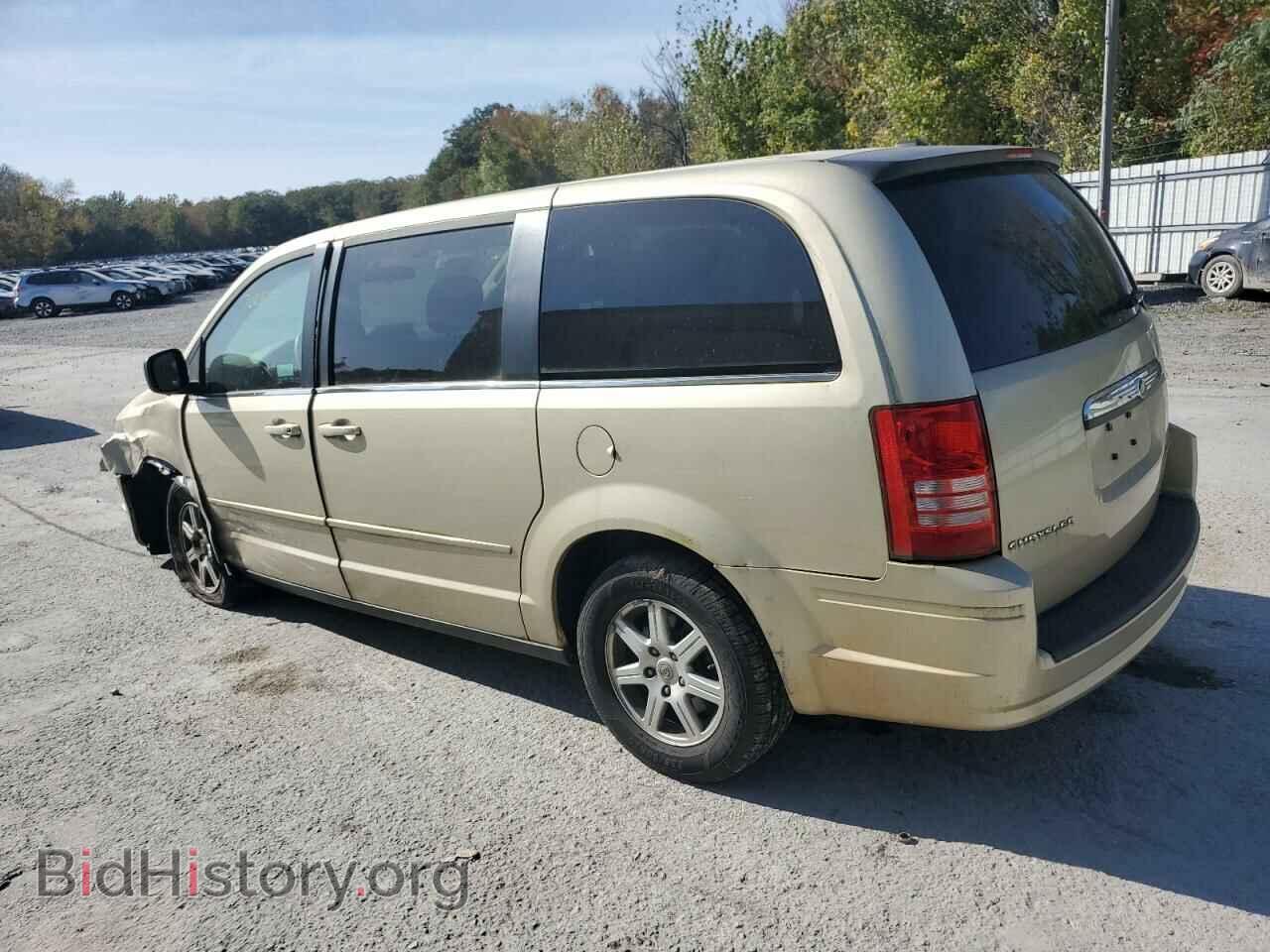 2010 CHRYSLER MINIVAN - VIN: 2A4RR2D11AR448700 - Фото 2
