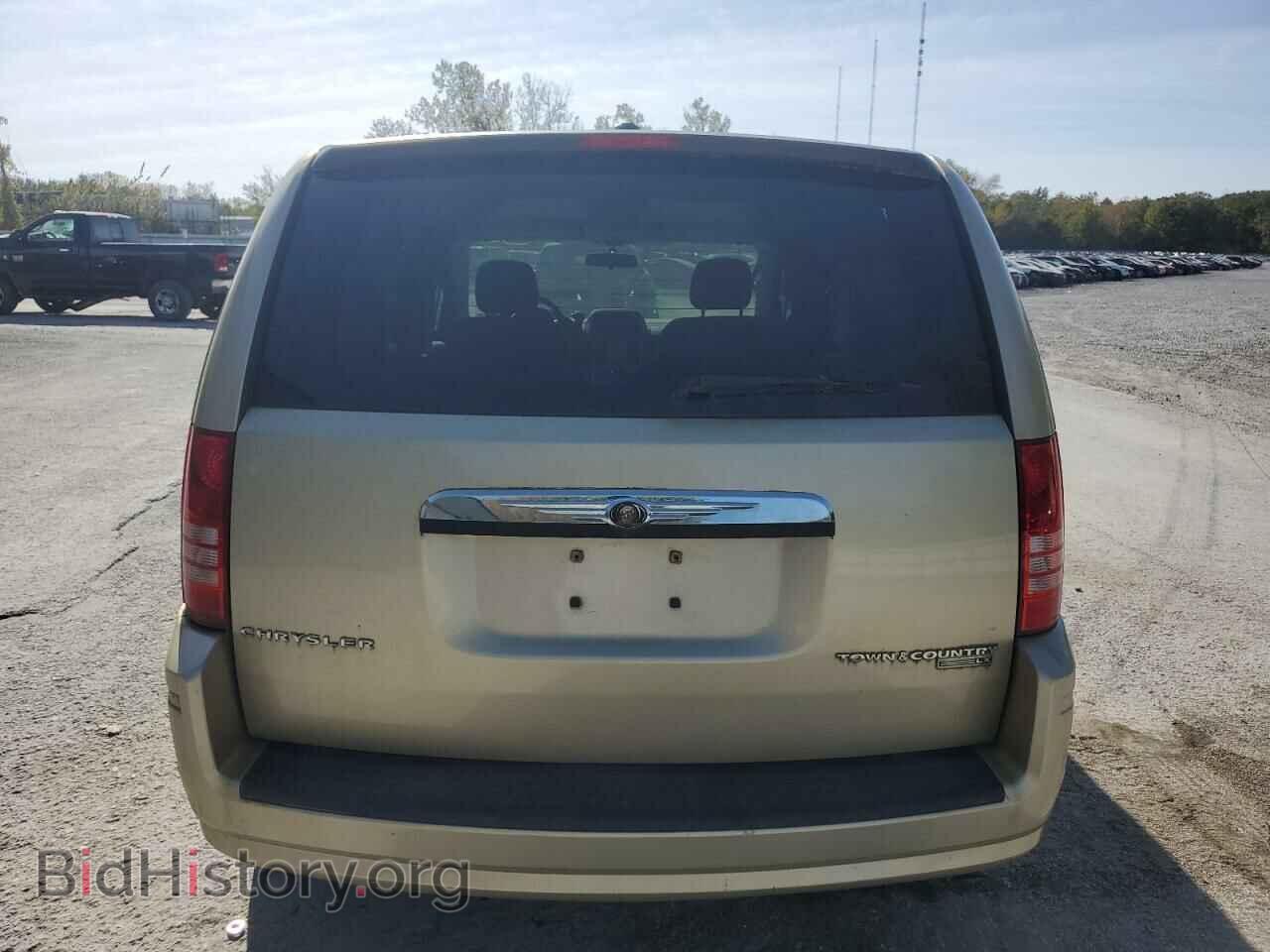 2010 CHRYSLER MINIVAN - VIN: 2A4RR2D11AR448700 - Фото 6