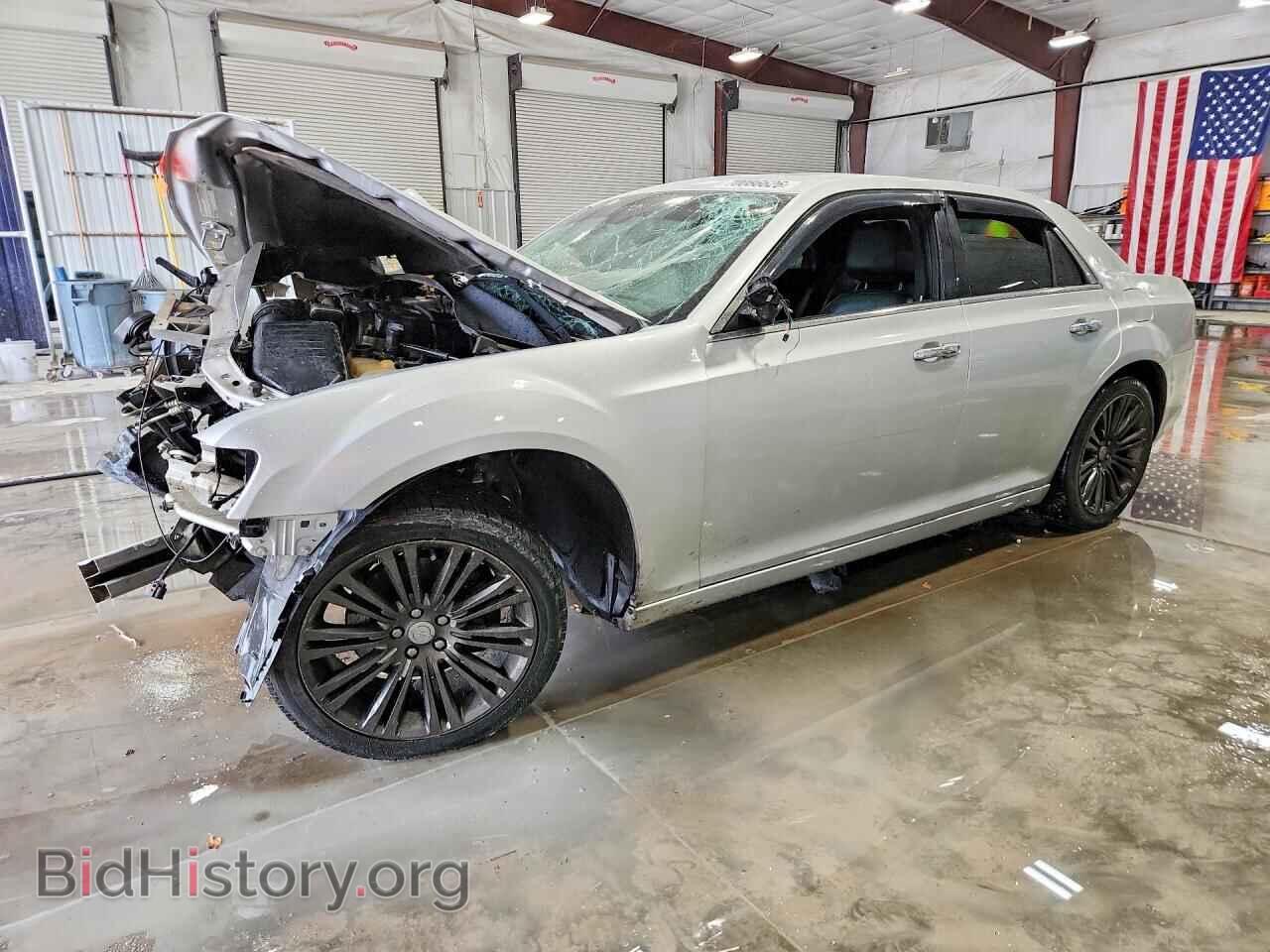 Photo 2C3CA6CT7BH614453 - CHRYSLER 300 2011