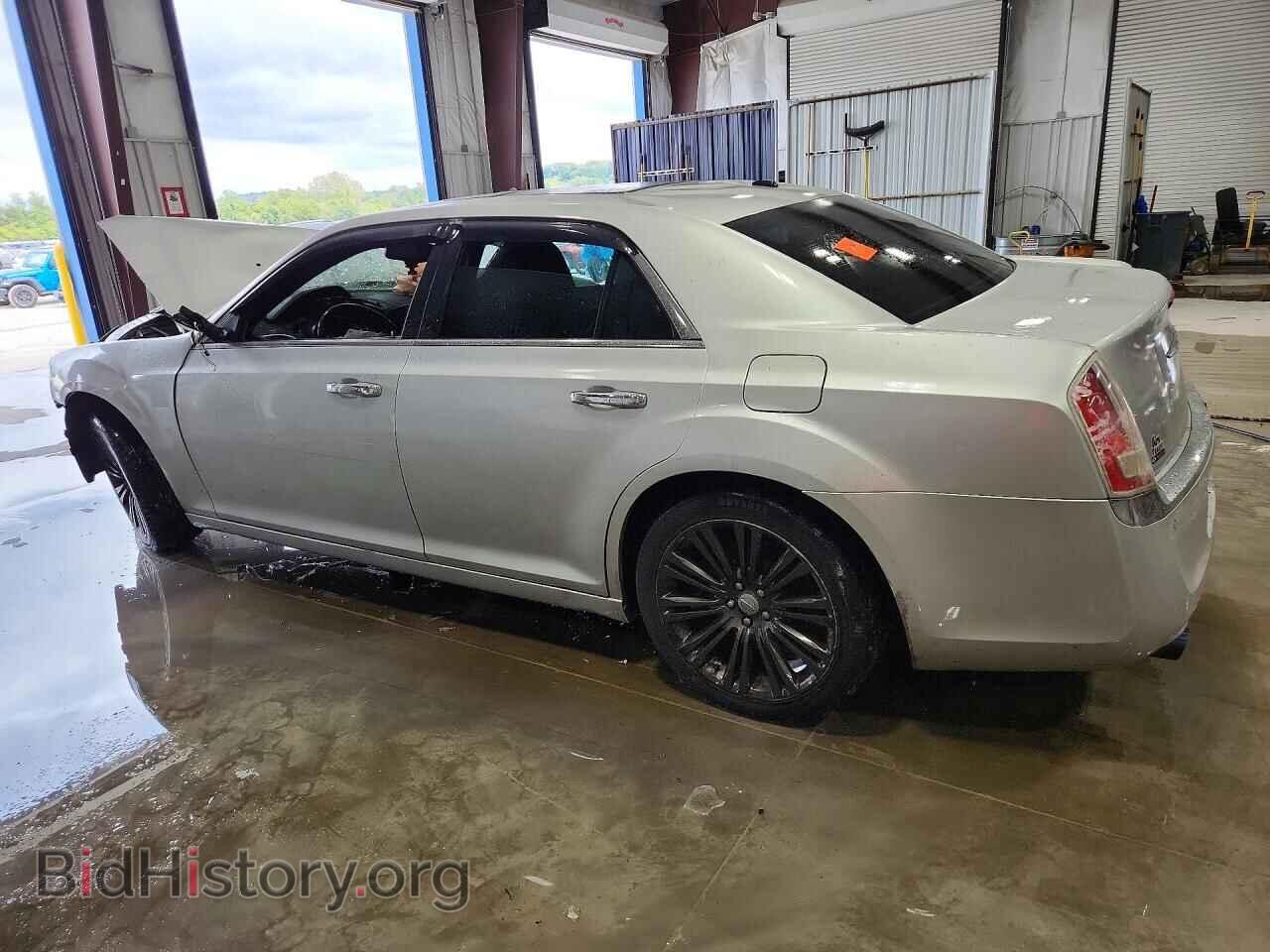 2011 CHRYSLER 300 - VIN: 2C3CA6CT7BH614453 - Photo 2