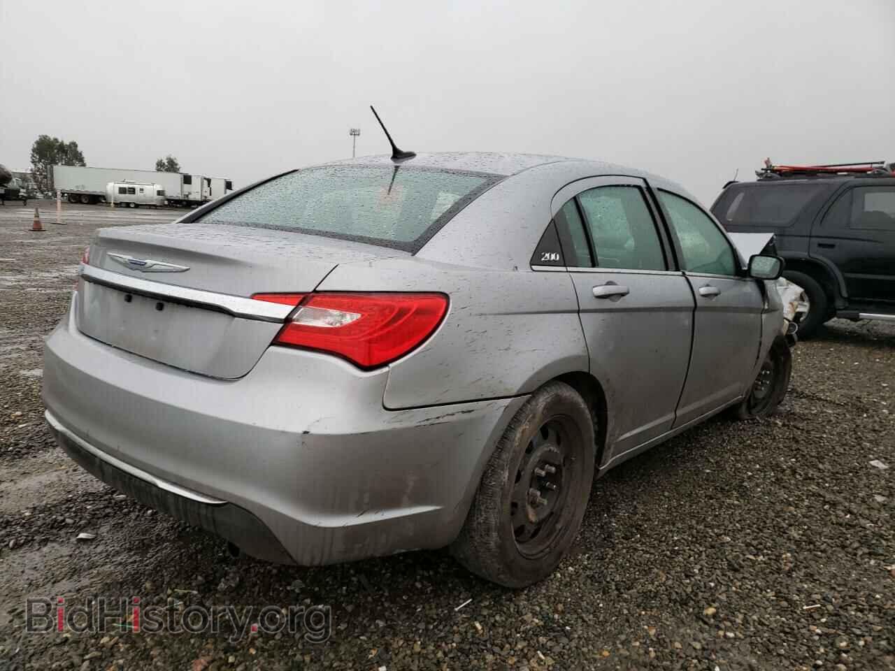 2014 CHRYSLER 200 - VIN: 1C3CCBAB2EN205592 - Фото 4