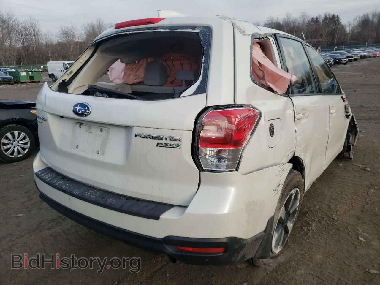 2017 SUBARU FORESTER - VIN: JF2SJABC4HH580063 - Фото 4