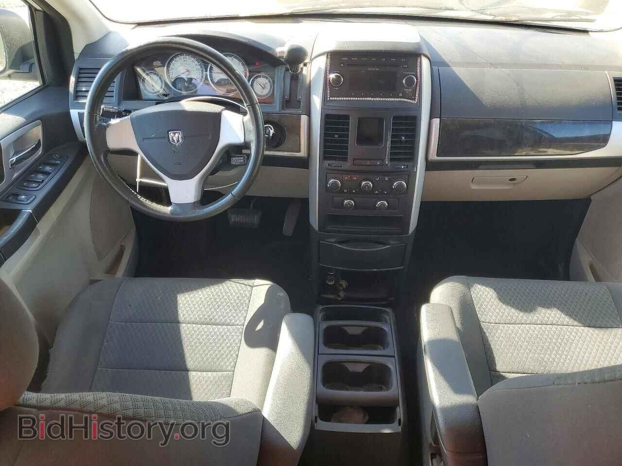 2010 DODGE CARAVAN - VIN: 2D4RN5D1XAR484245 - Фото 8