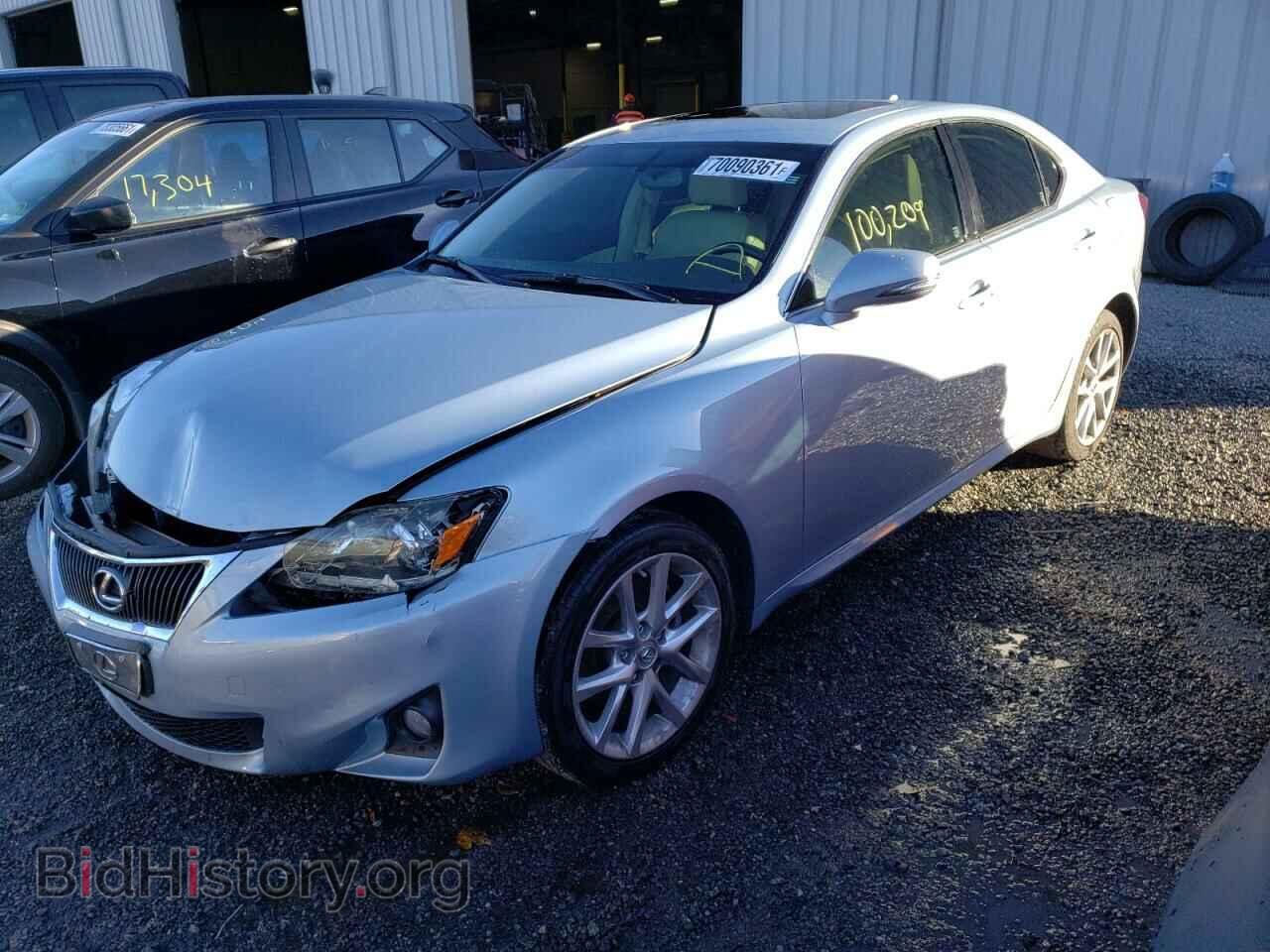 2013 LEXUS IS - VIN: JTHCF5C22D5061931 - Photo 2