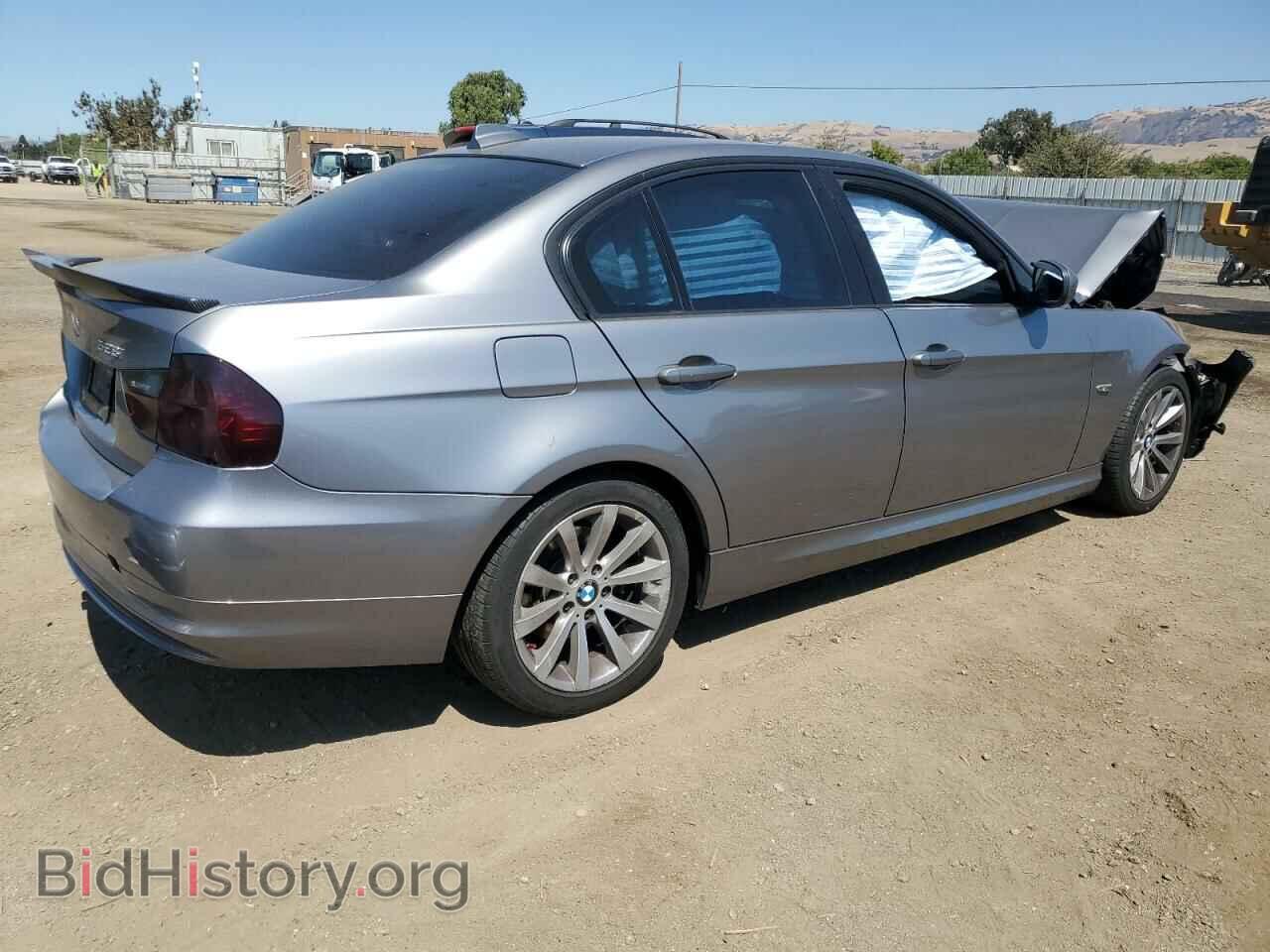 2011 BMW 3 SERIES - VIN: WBAPH5G54BNM76647 - Фото 3