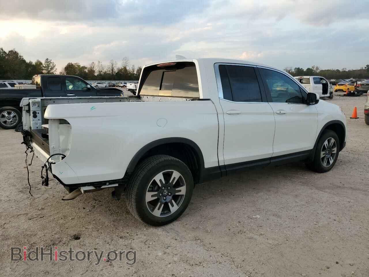 2019 HONDA RIDGELINE - VIN: 5FPYK3F50KB045825 - Фото 3