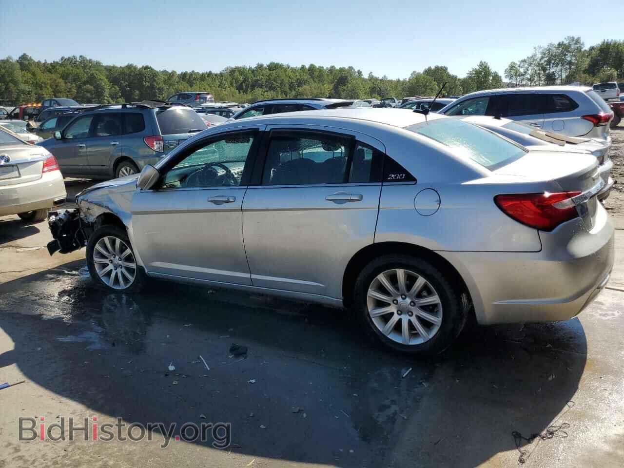 2012 CHRYSLER 200 - VIN: 1C3CCBBBXCN298762 - Фото 2