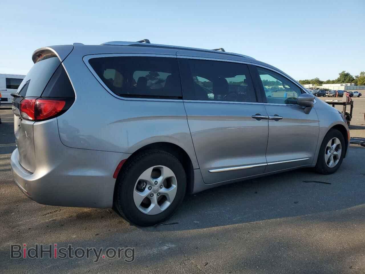 2017 CHRYSLER PACIFICA - VIN: 2C4RC1EGXHR515311 - Фото 3