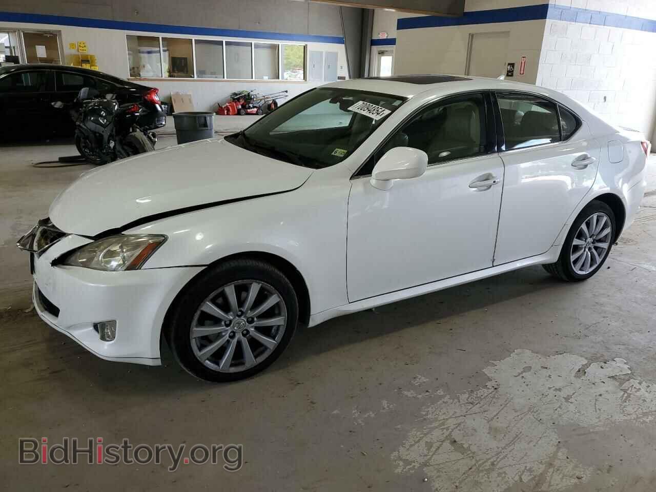 Photo JTHCK262685017796 - LEXUS IS 2008