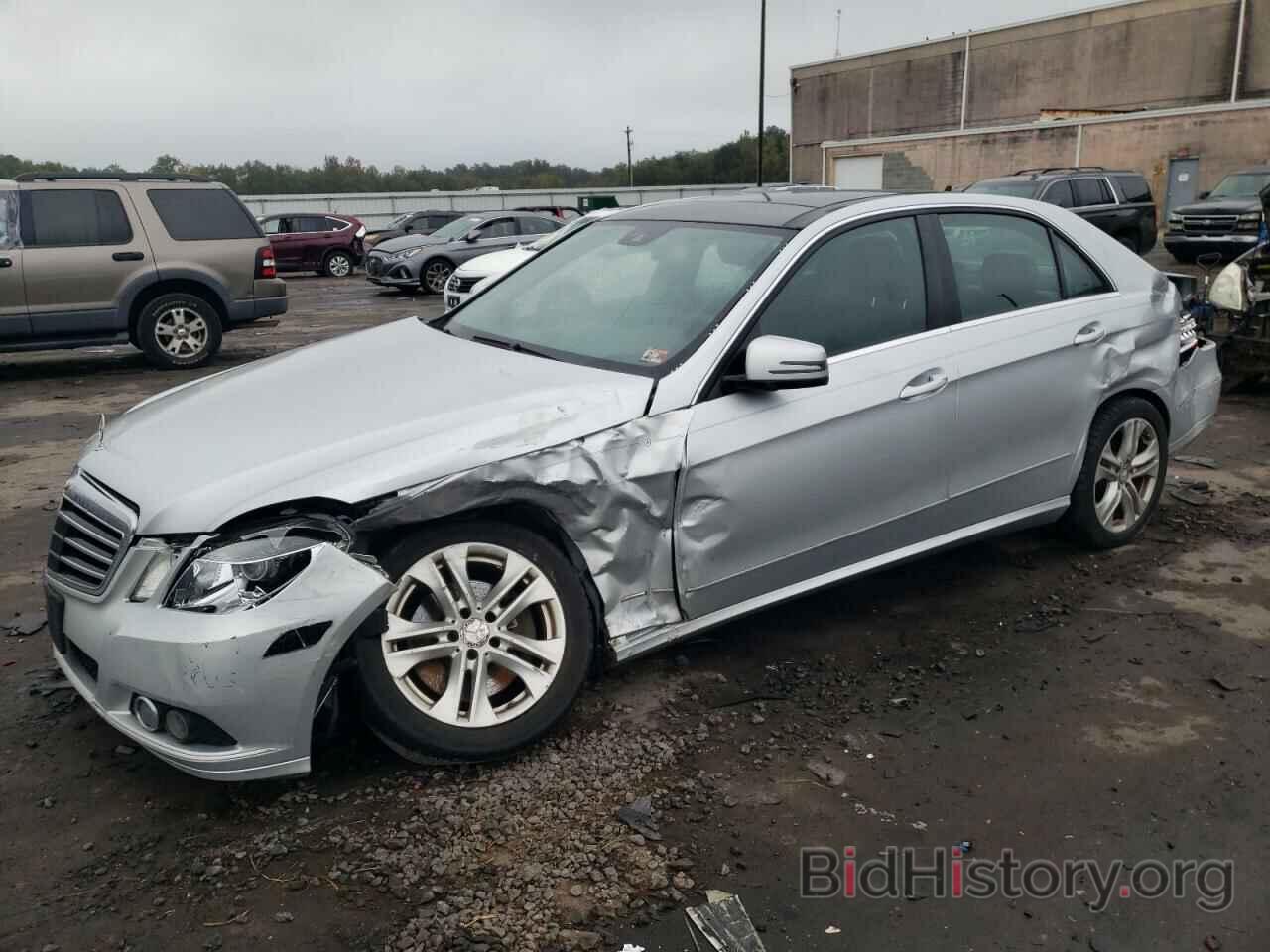 Photo WDDHF5GB2BA406872 - MERCEDES-BENZ E-CLASS 2011