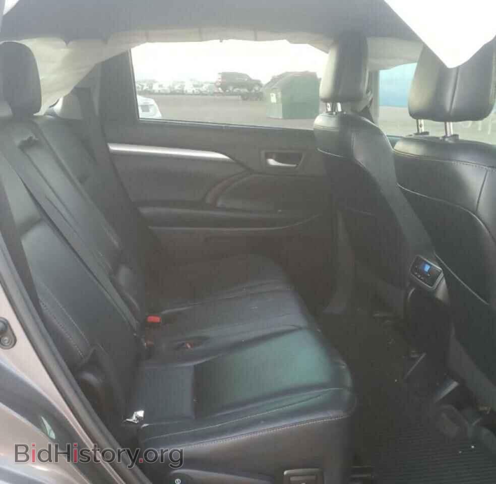 2017 TOYOTA HIGHLANDER - VIN: 5TDJZRFH3HS418377 - Фото 6