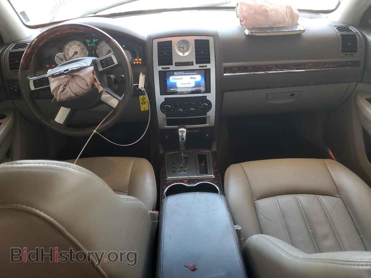 2008 CHRYSLER 300 - VIN: 2C3KA63H68H146814 - Фото 8