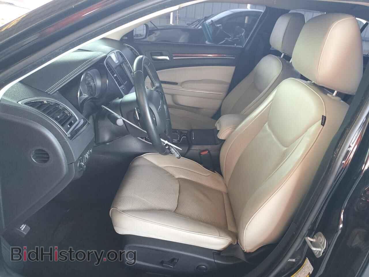 2019 CHRYSLER 300 - VIN: 2C3CCABG9KH539529 - Фото 7