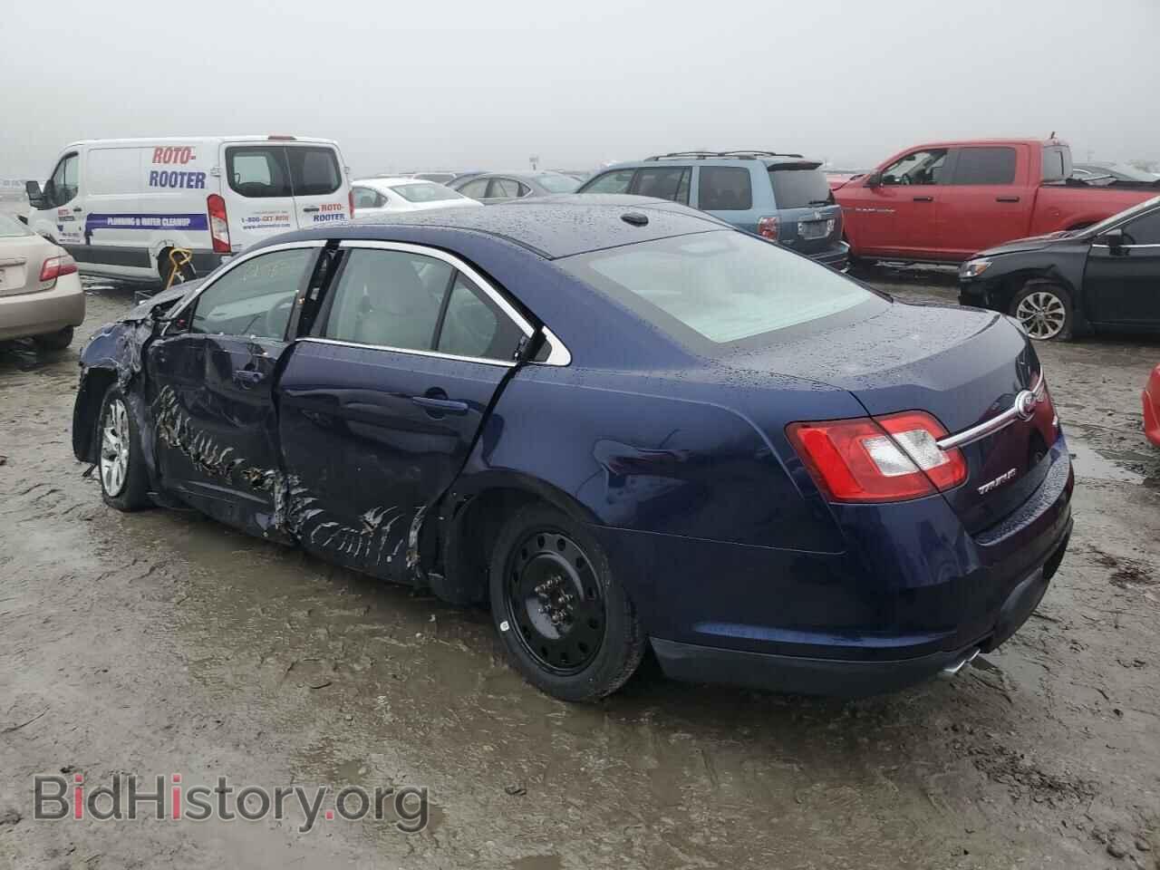 2011 FORD TAURUS - VIN: 1FAHP2EW6BG107061 - Фото 2