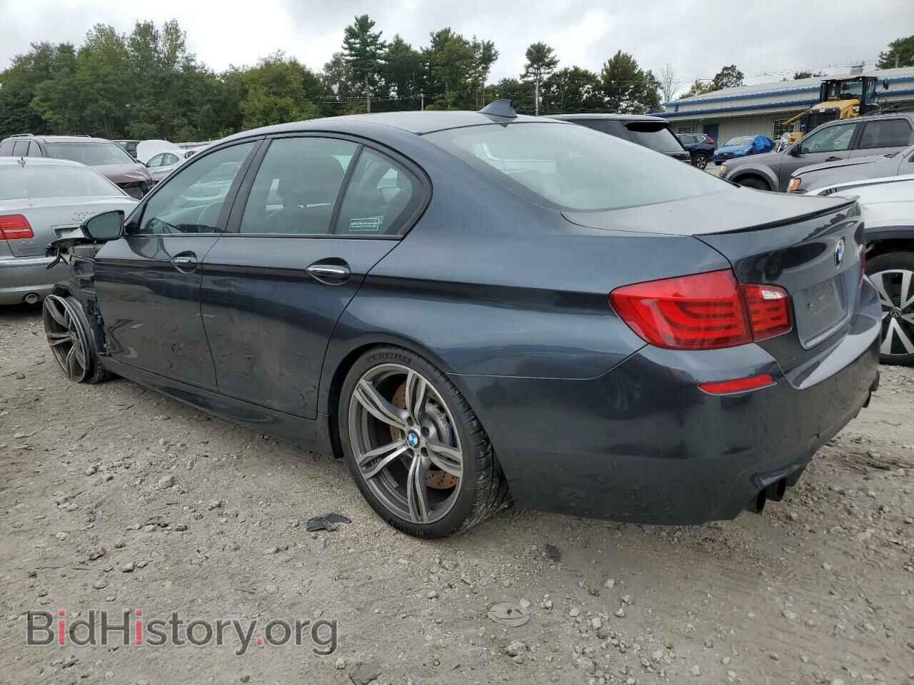2013 BMW M5 - VIN: WBSFV9C53DC773128 - Фото 2