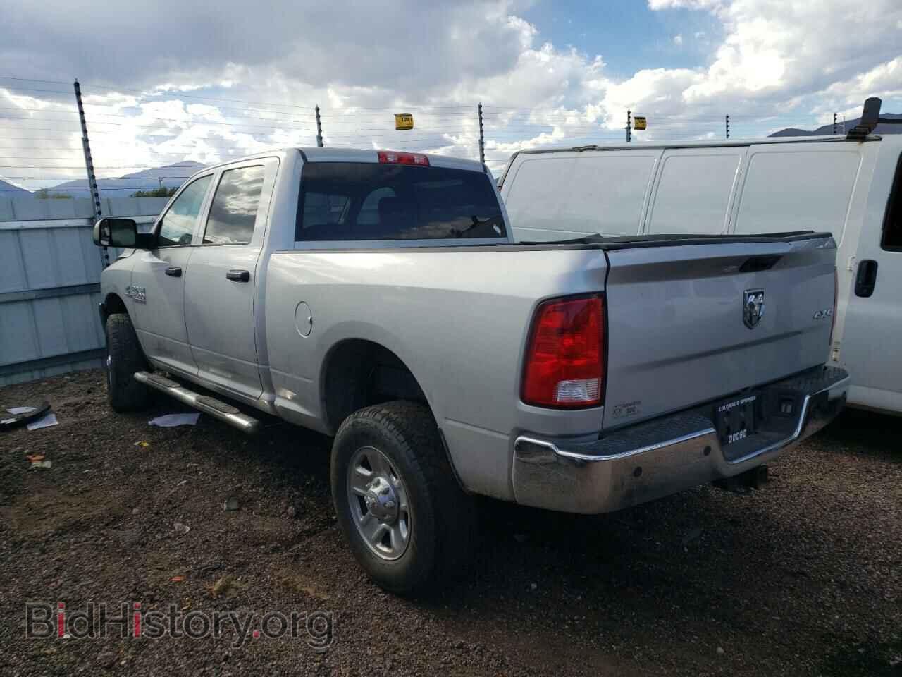 2017 RAM All Models - VIN: 3C6UR5CL2HG554990 - Photo 2