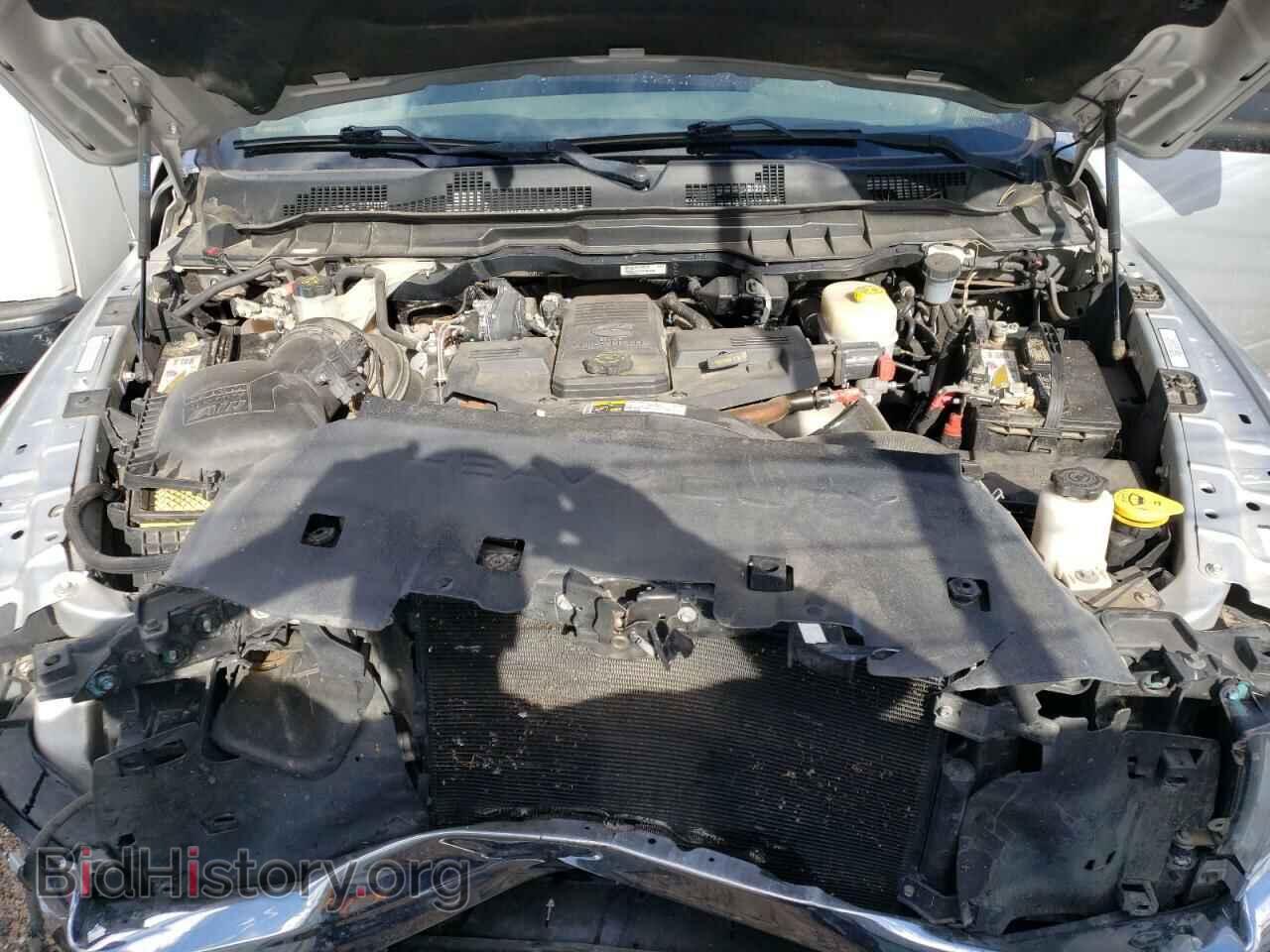 2017 RAM All Models - VIN: 3C6UR5CL2HG554990 - Photo 11