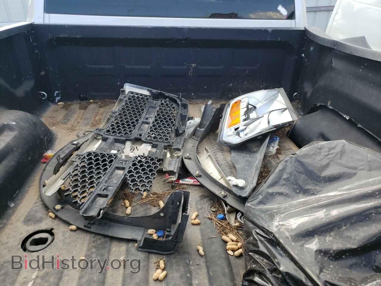 2017 RAM All Models - VIN: 3C6UR5CL2HG554990 - Photo 12