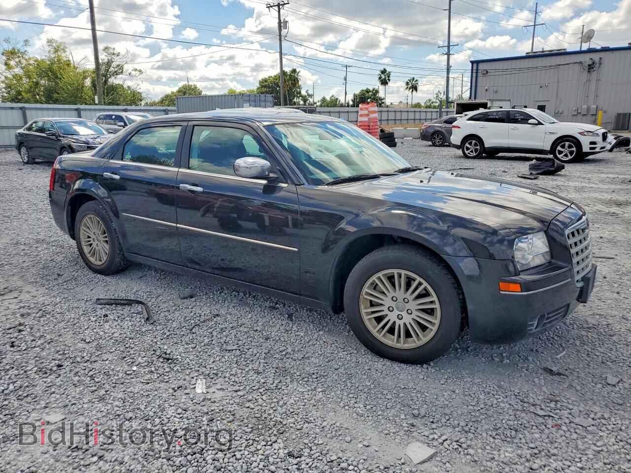 2010 CHRYSLER 300 - VIN: 2C3CA5CV6AH209369 - Фото 4