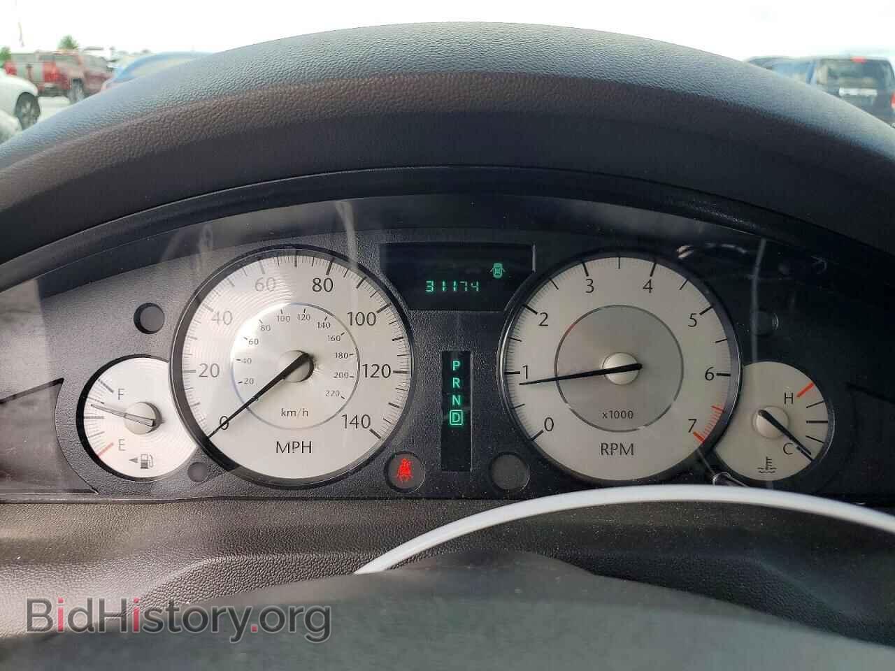 2010 CHRYSLER 300 - VIN: 2C3CA5CV6AH209369 - Фото 9