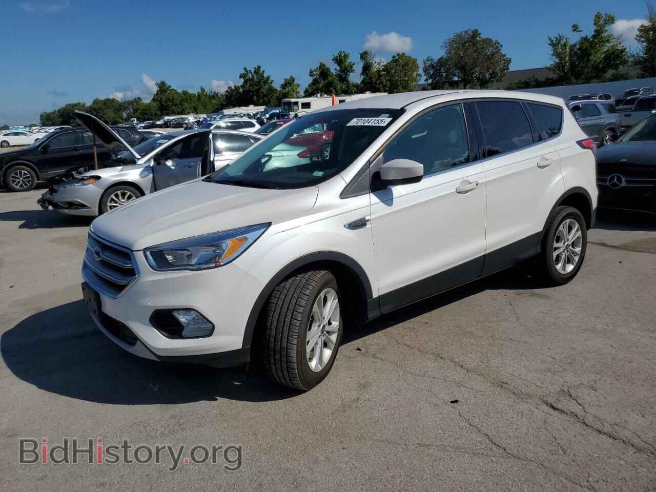 Фотография 1FMCU0GD5HUE35607 - FORD ESCAPE 2017