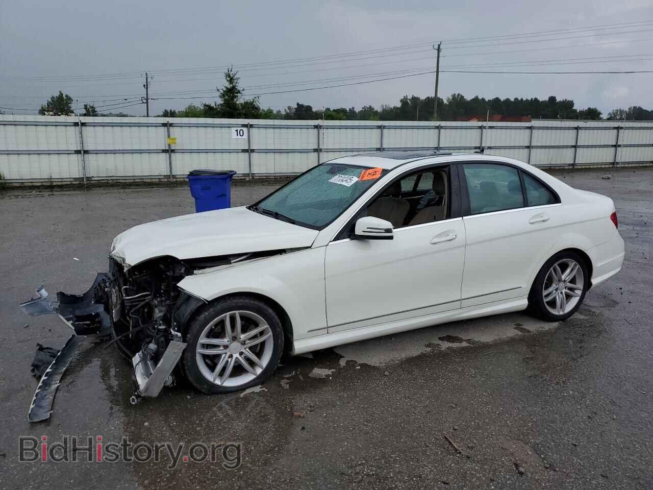 Photo WDDGF8BB4CA687885 - MERCEDES-BENZ C-CLASS 2012