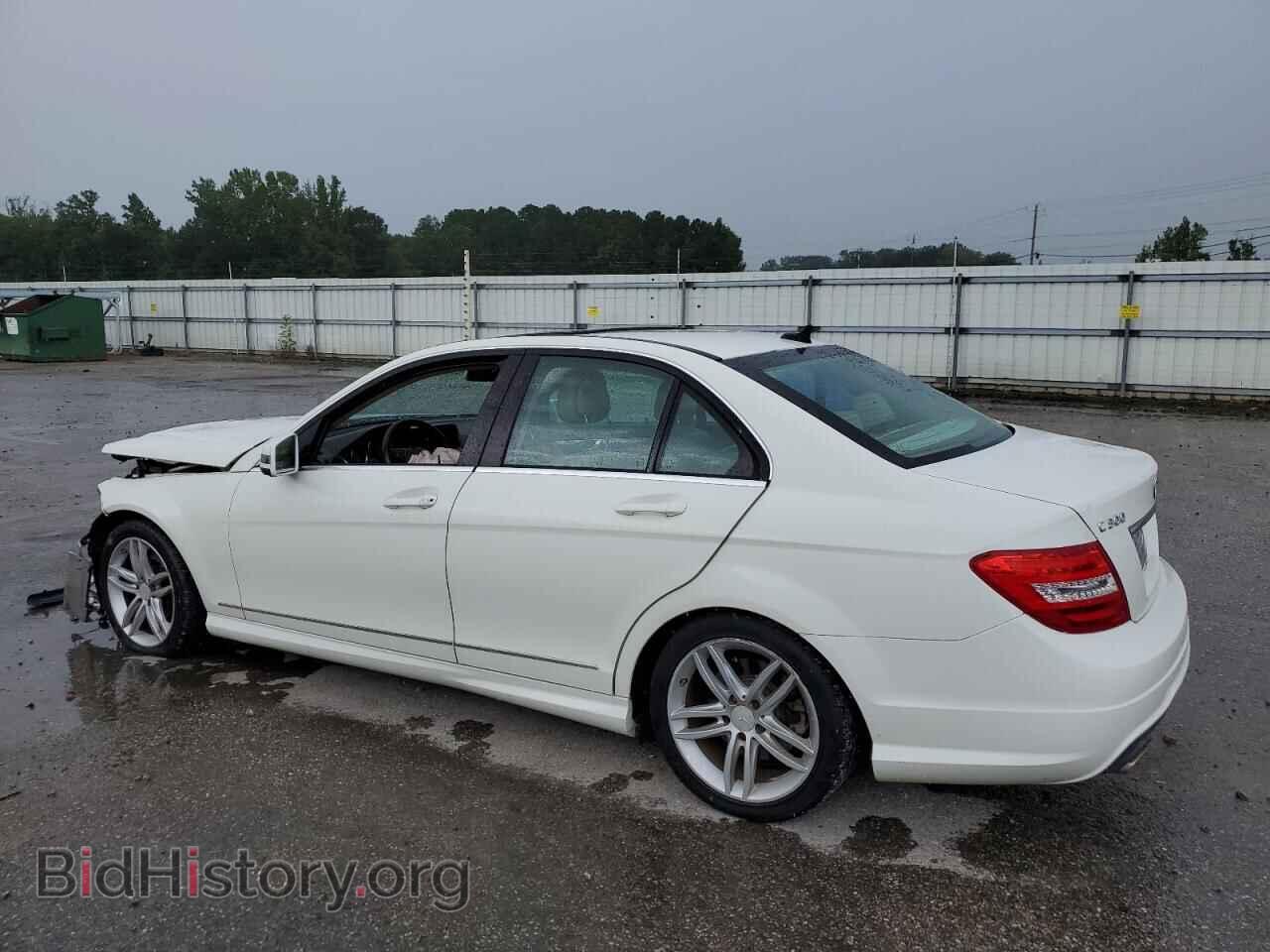 2012 MERCEDES-BENZ C-CLASS - VIN: WDDGF8BB4CA687885 - Фото 2