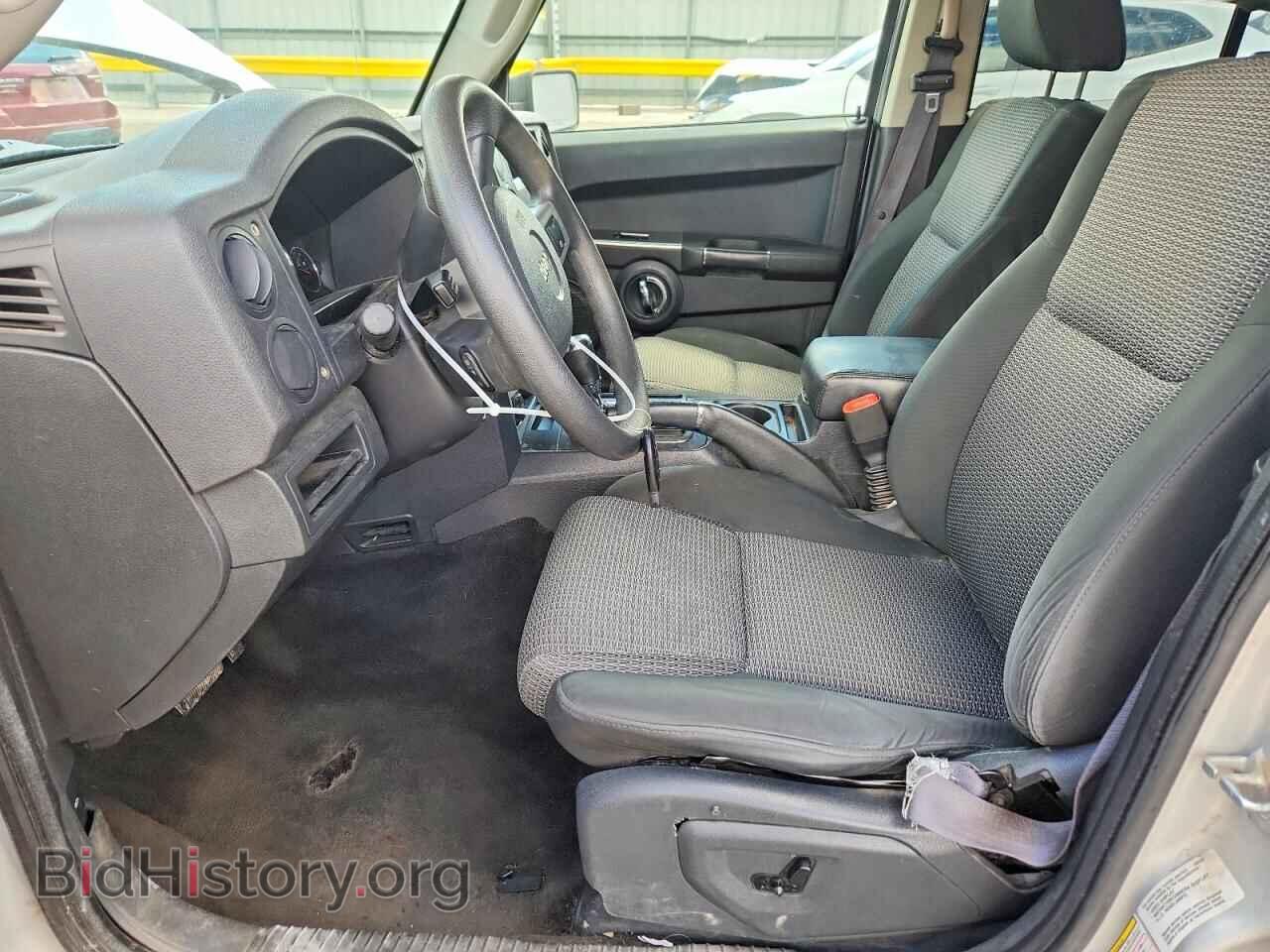 2010 JEEP COMMANDER - VIN: 1J4RH4GK5AC101687 - Photo 7